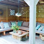 Meet The Dutch Bed & Breakfast Ridderkerk