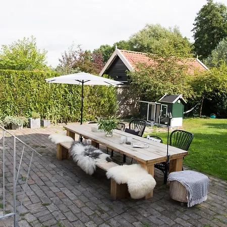 Couette-café Meet The Dutch 4*