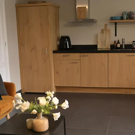 Meet The Dutch Bed & Breakfast 4*