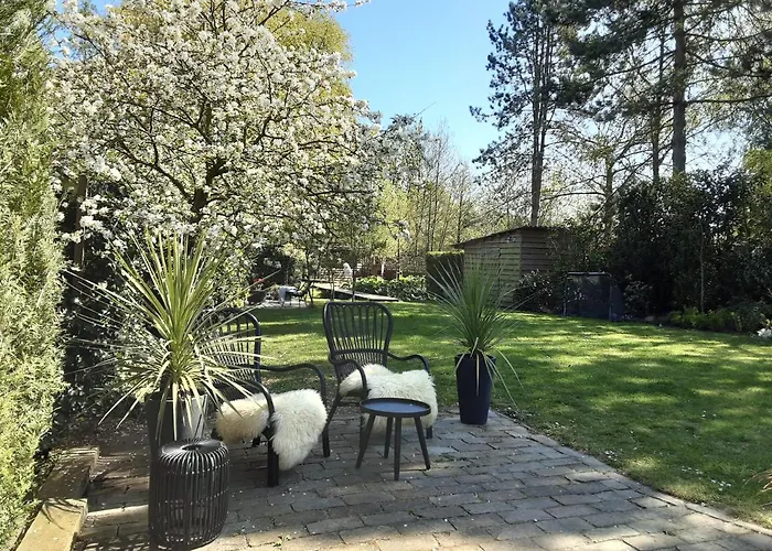 Bed & Breakfast Meet The Dutch 4*